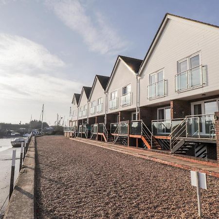 3 Tidal Apartment Rye Exterior photo